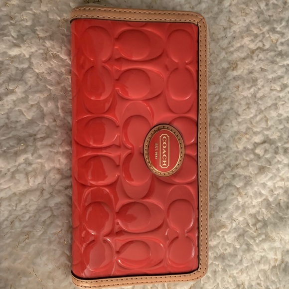 Coach Wallet NEW!!!! - Picture 2 of 6